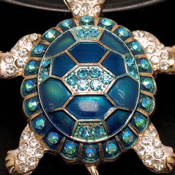 Betsey Johnson Turquoise Rhinestone, Crystal & Enamel TURTLE  Pendant Necklace - Picture 2 of 10